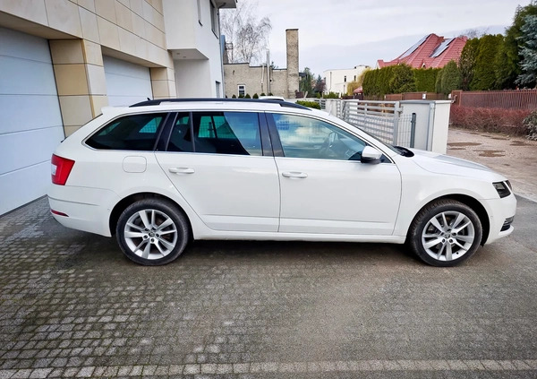 Skoda Octavia cena 83500 przebieg: 148000, rok produkcji 2020 z Dęblin małe 106